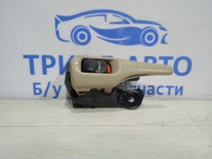 Ручка двери внутреняя передняя левая Toyota Corolla E140 2006 (б/у) на Toyota Corolla E140 2006-2012
