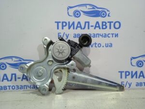 Стеклоподъемник задний левый Toyota Corolla E140 2006 (б/у) на Toyota Corolla E140 2006-2012